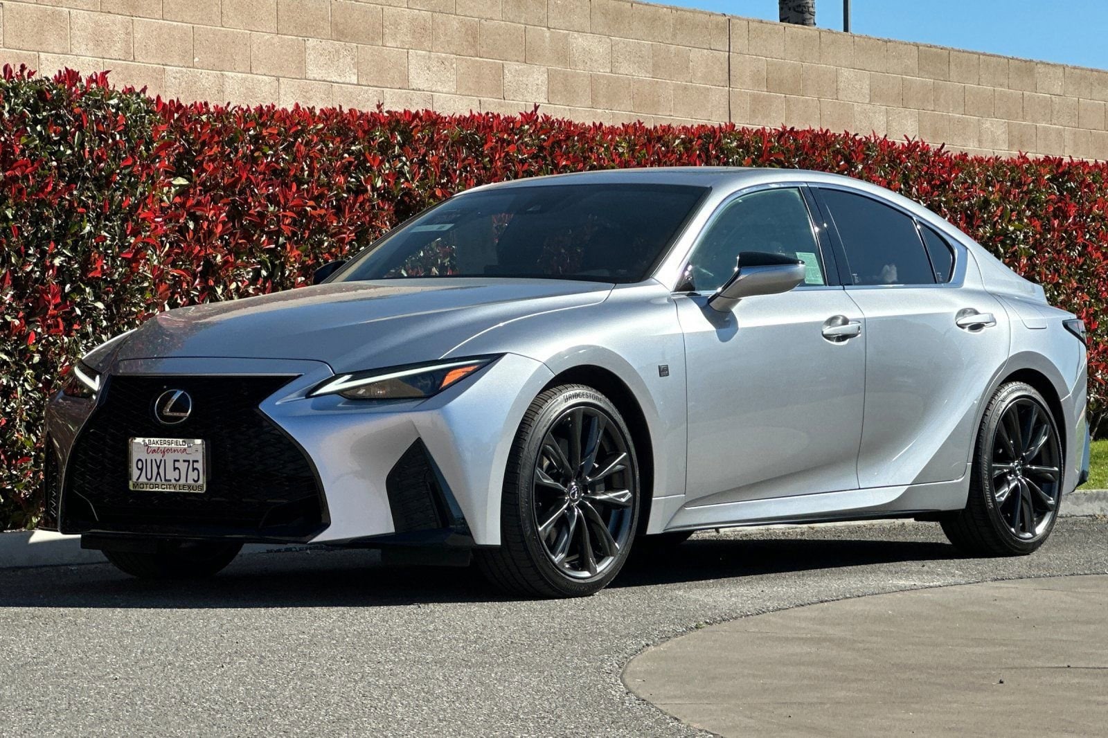 2025 LEXUS IS IS 300 F Sport Design photo 3