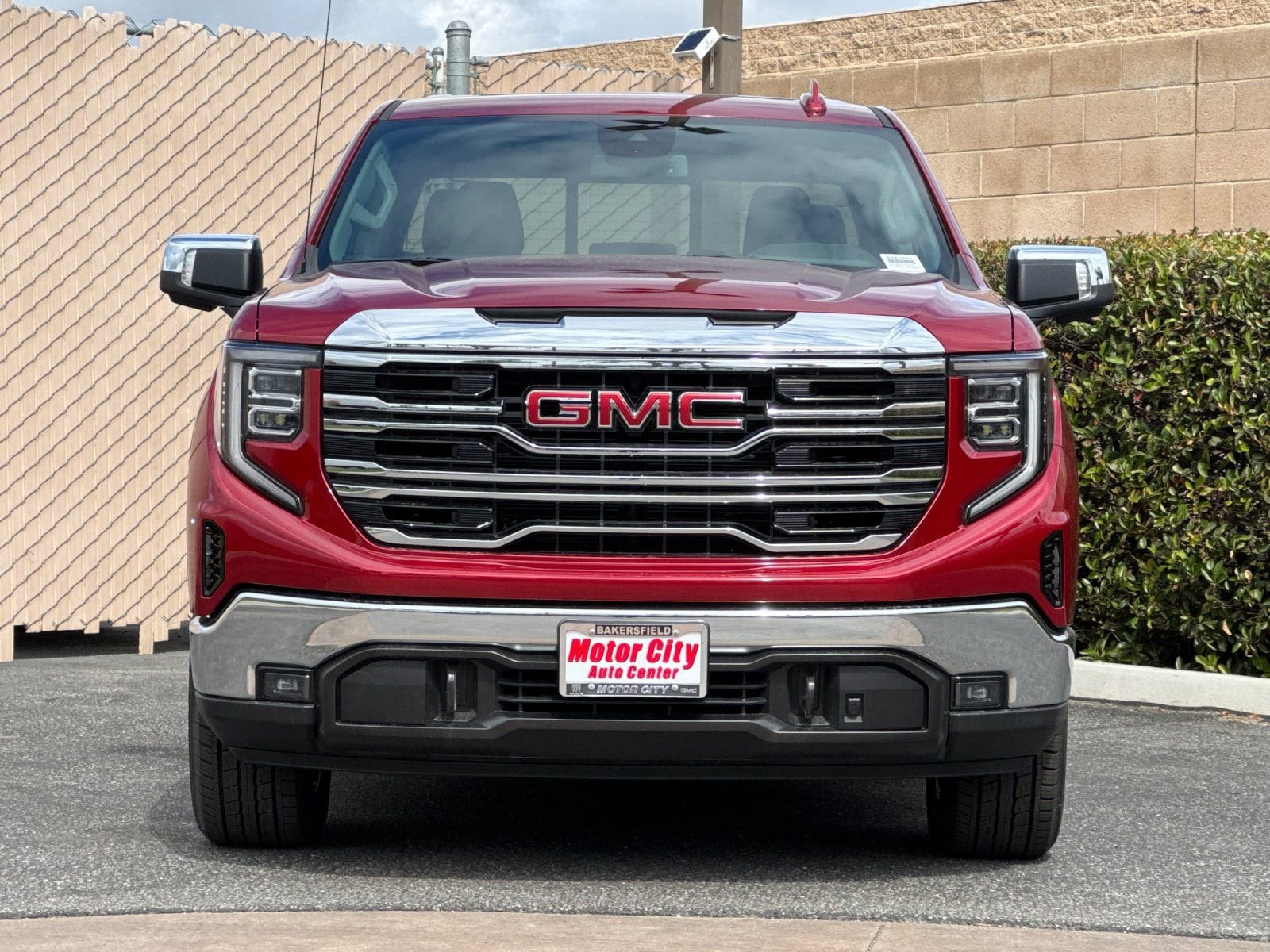 2026 GMC Sierra 1500 SLT photo 3