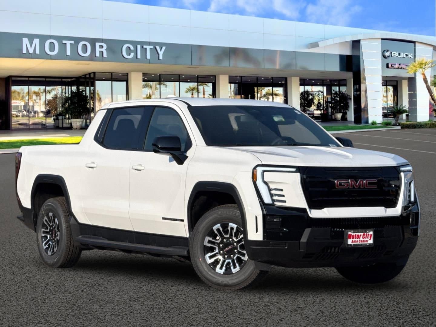2026 GMC Sierra Elevation Stamdard Range Crew Cab e4WD's photo