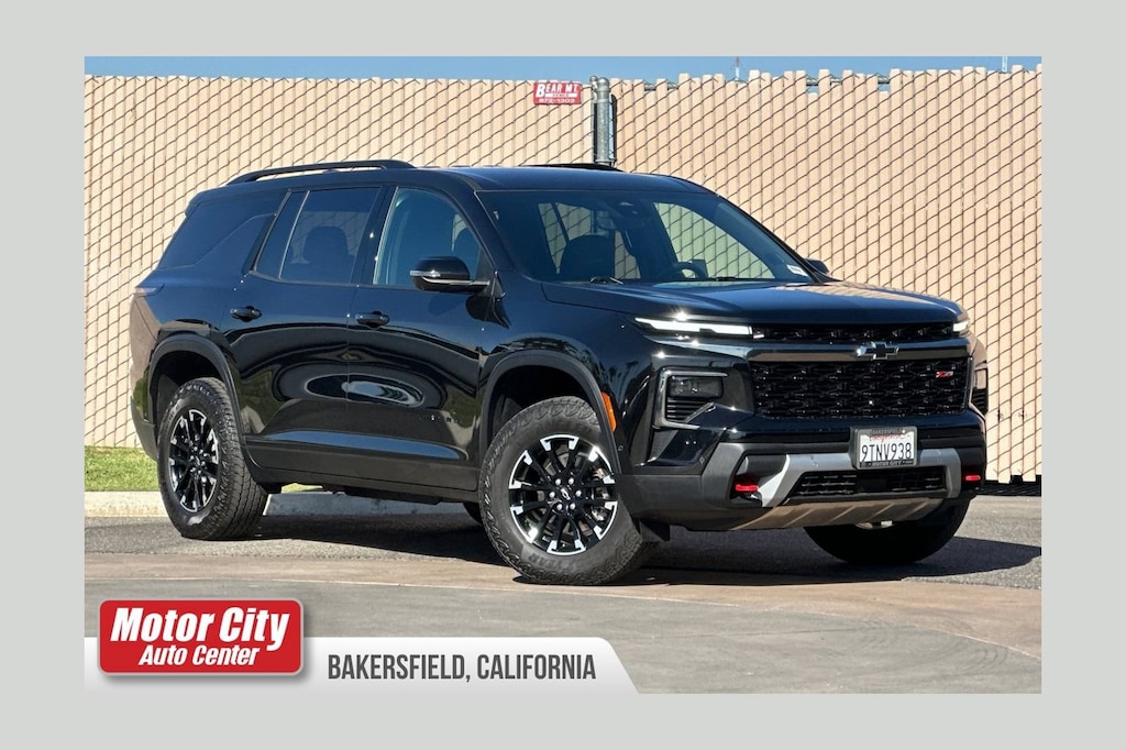 Used 2025 Chevrolet Traverse Z71 SUV