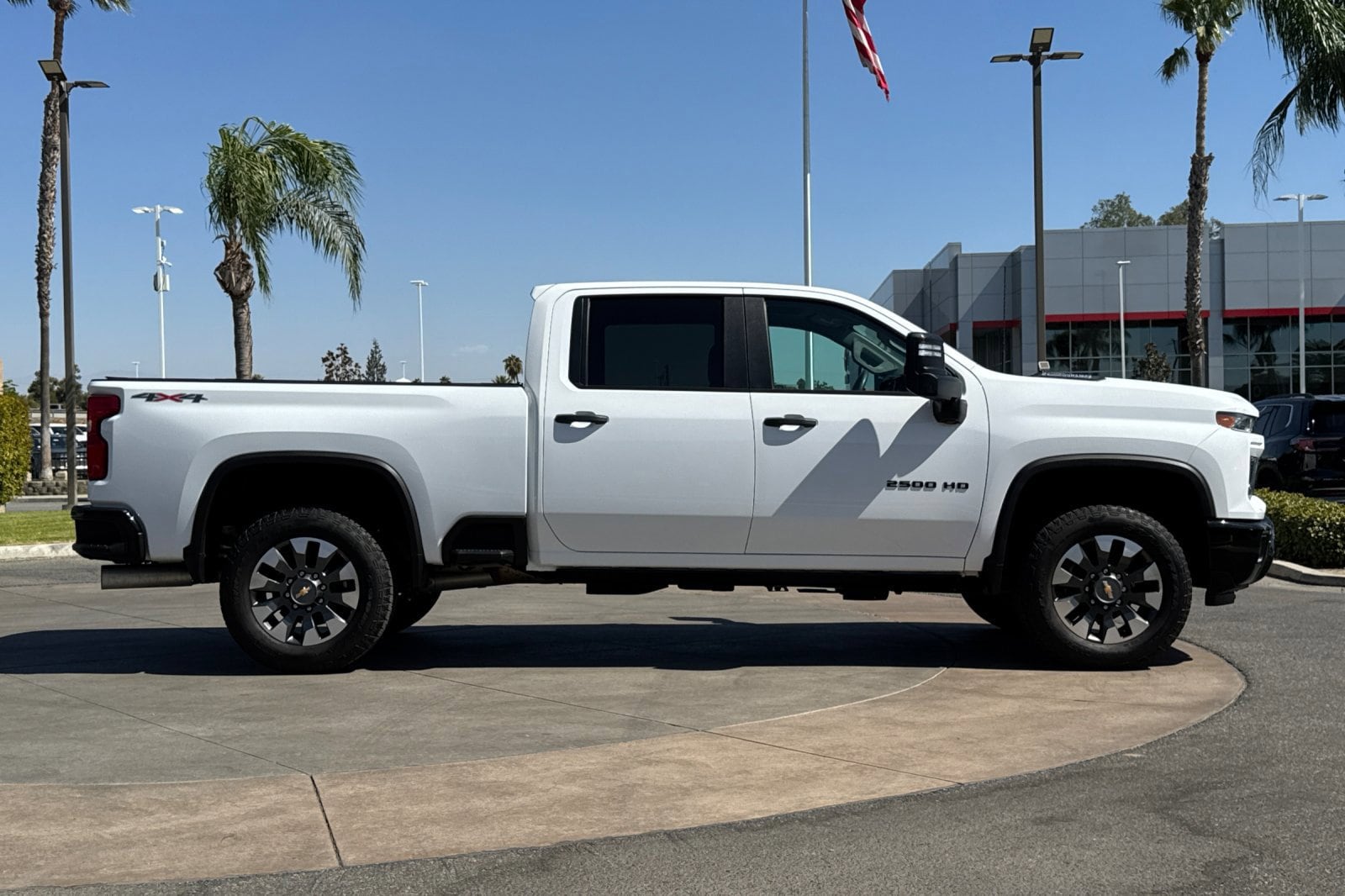 2024 Chevrolet Silverado 2500HD Custom - Photo 3