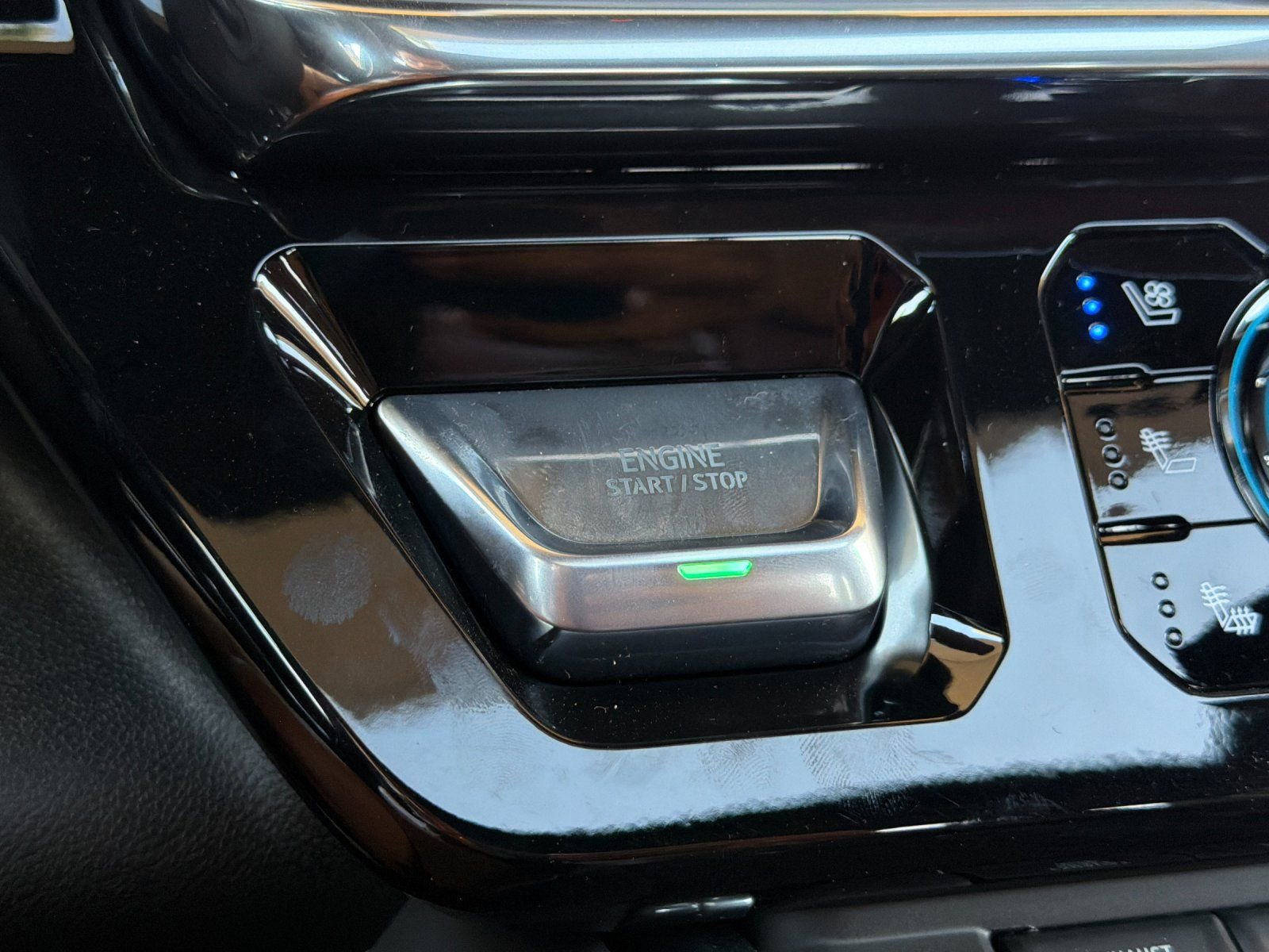 2026 GMC Sierra 2500HD Denali Ultimate - Photo 21