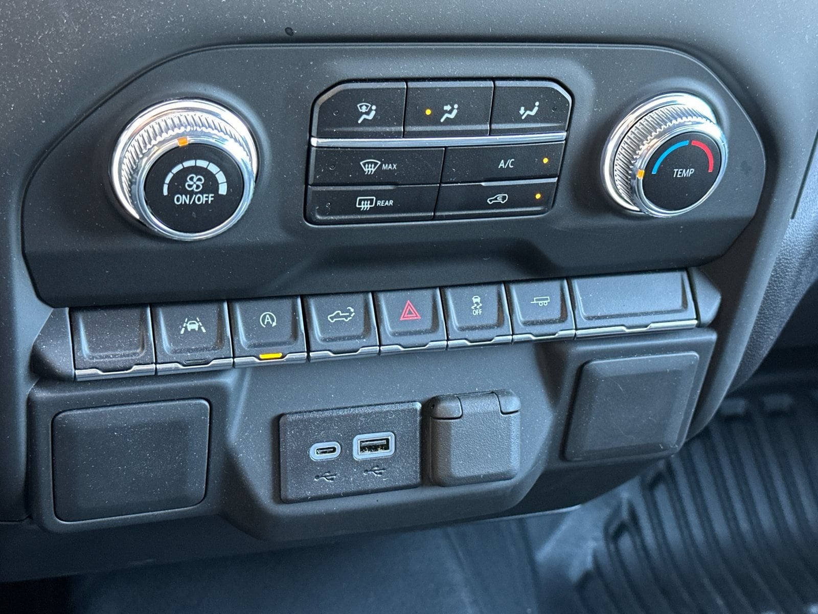 2026 GMC Sierra 1500 Pro - Photo 18
