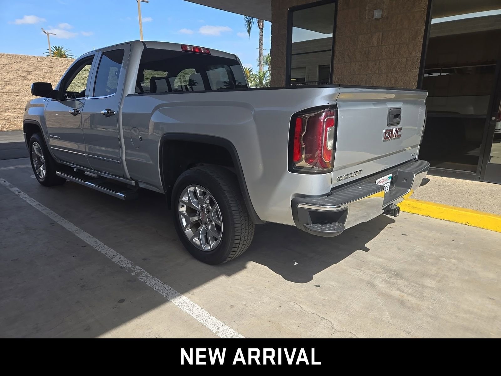2017 GMC Sierra 1500 SLT photo 5