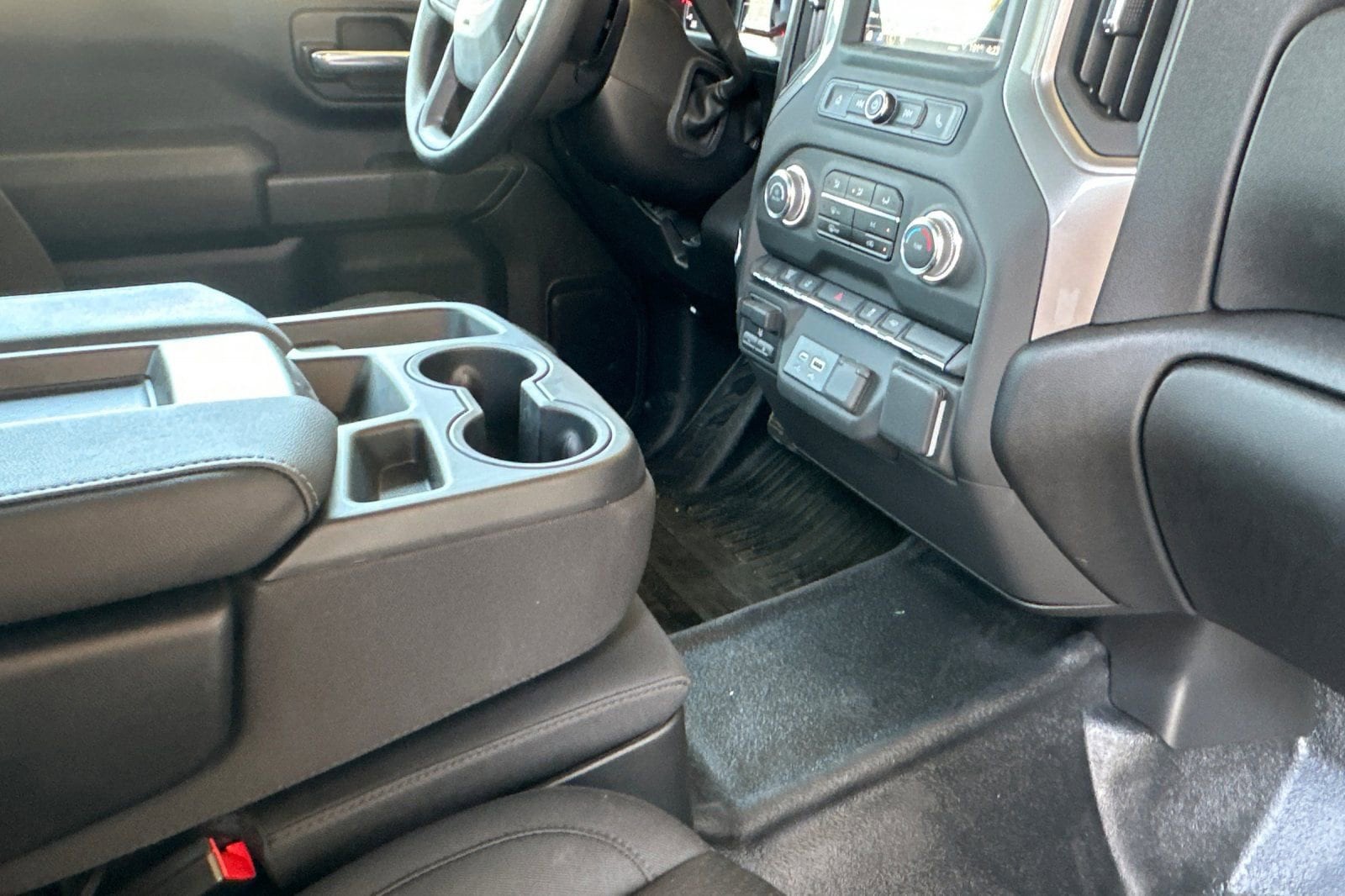 2025 GMC Sierra 3500HD Pro - Photo 10
