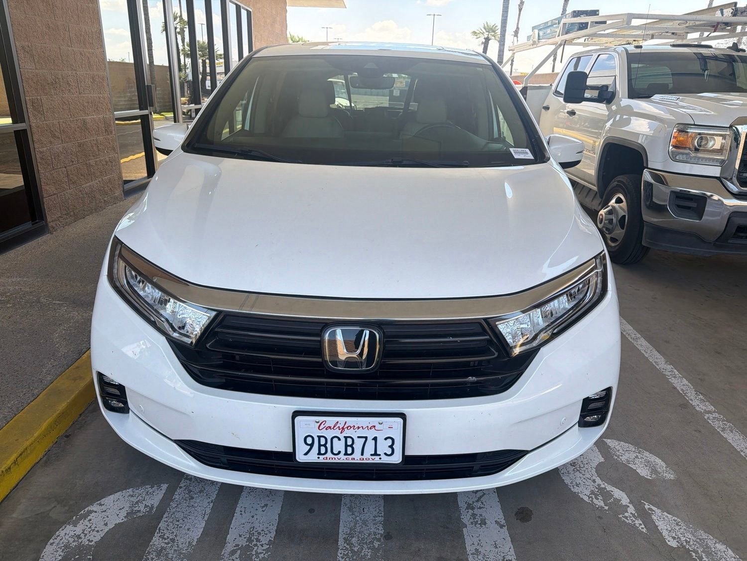 2022 Honda Odyssey Elite photo 2