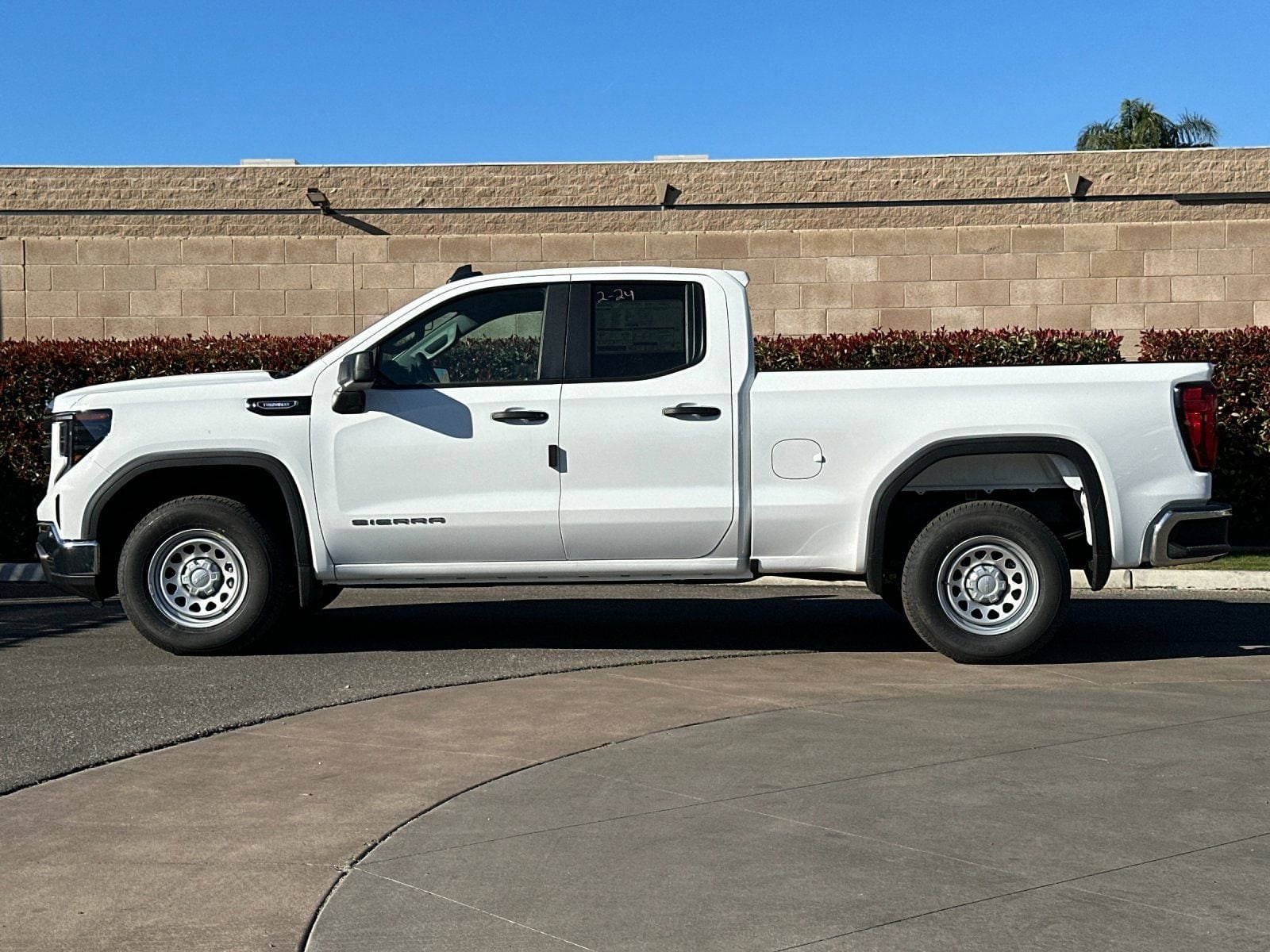 2026 GMC Sierra 1500 Pro photo 5