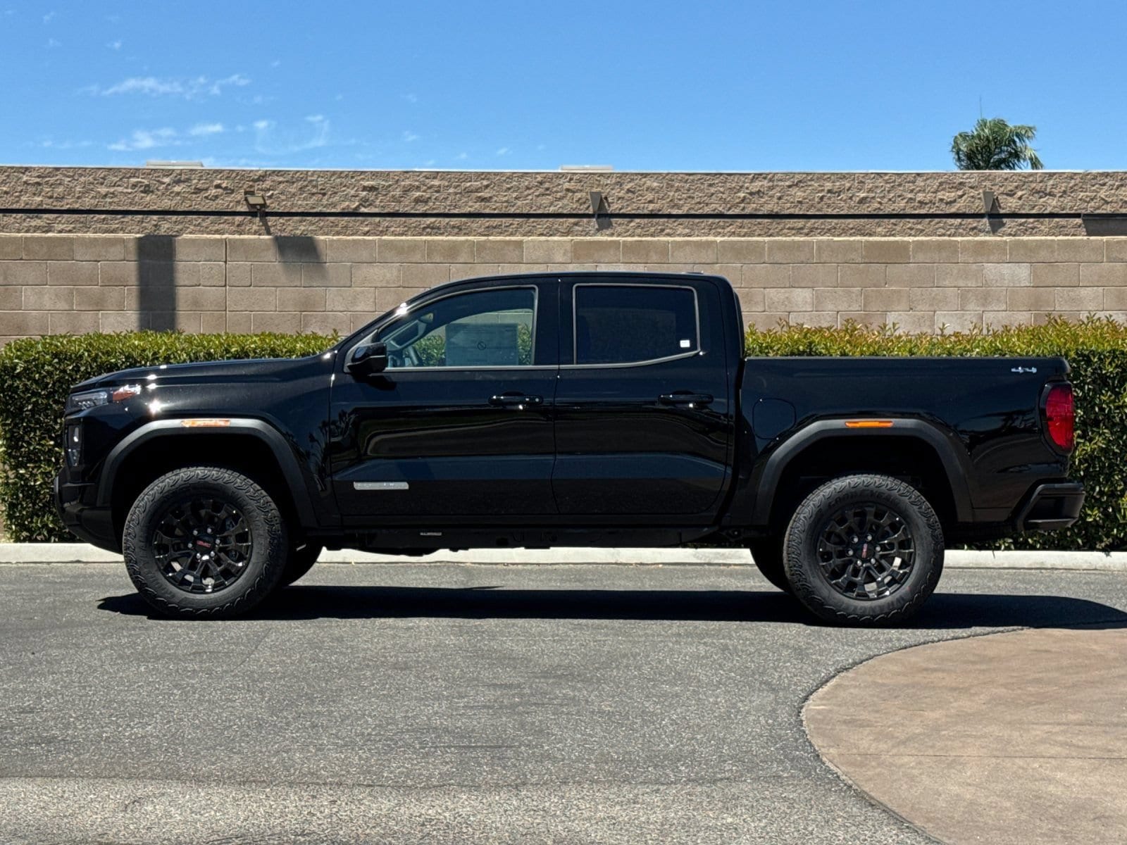 2026 GMC Canyon Elevation - Photo 6