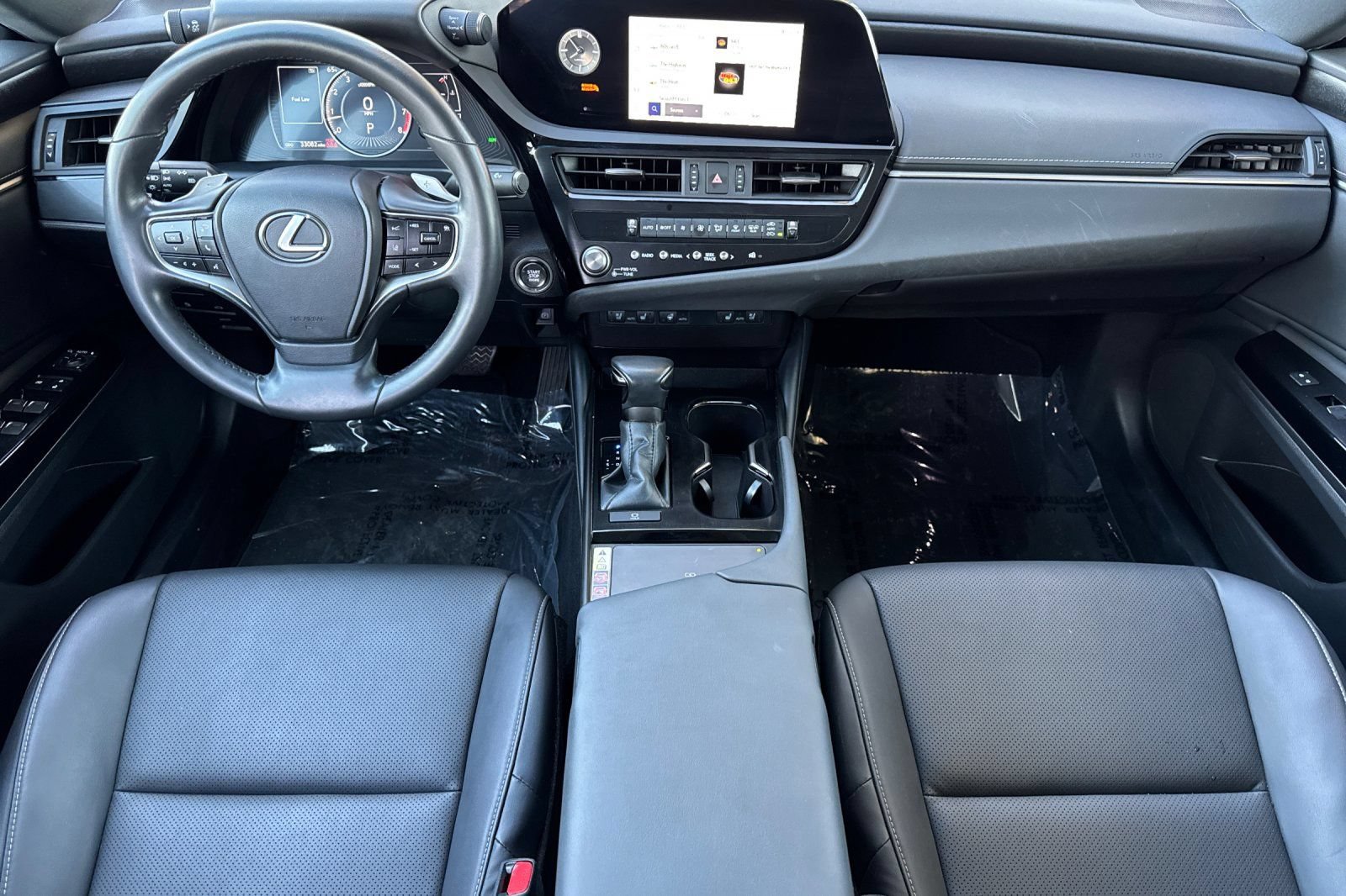 2024 Lexus ES 350 - Photo 14