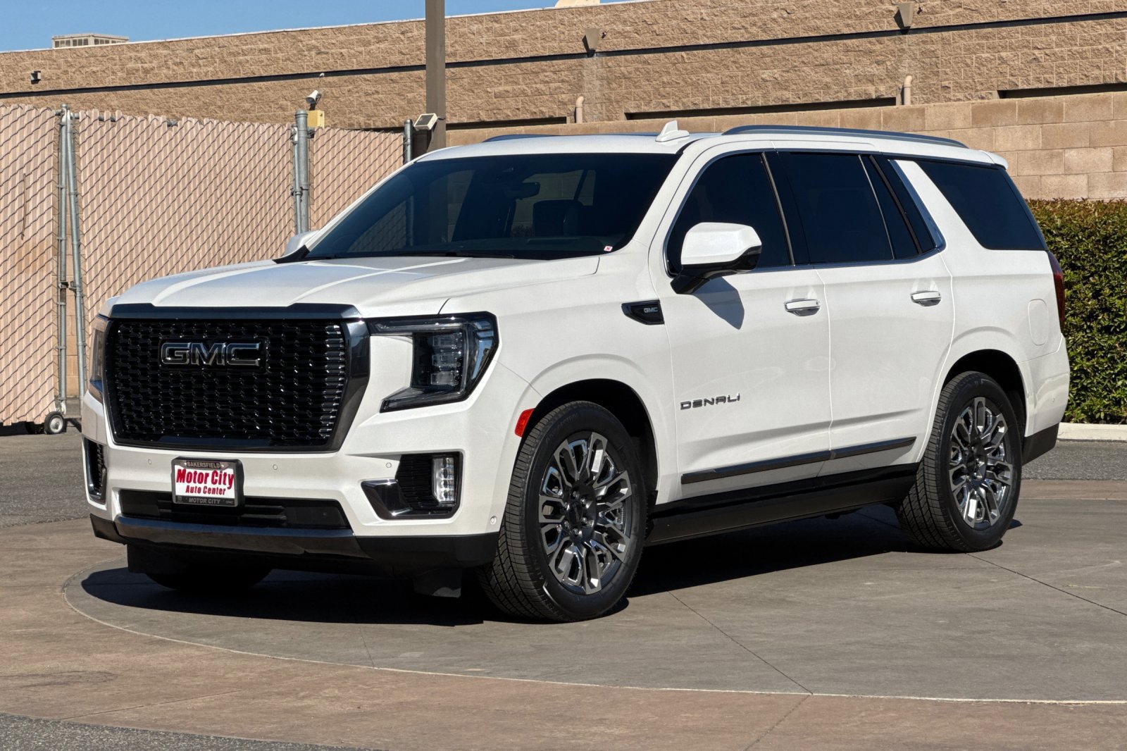 2023 GMC Yukon Denali Ultimate - Photo 8