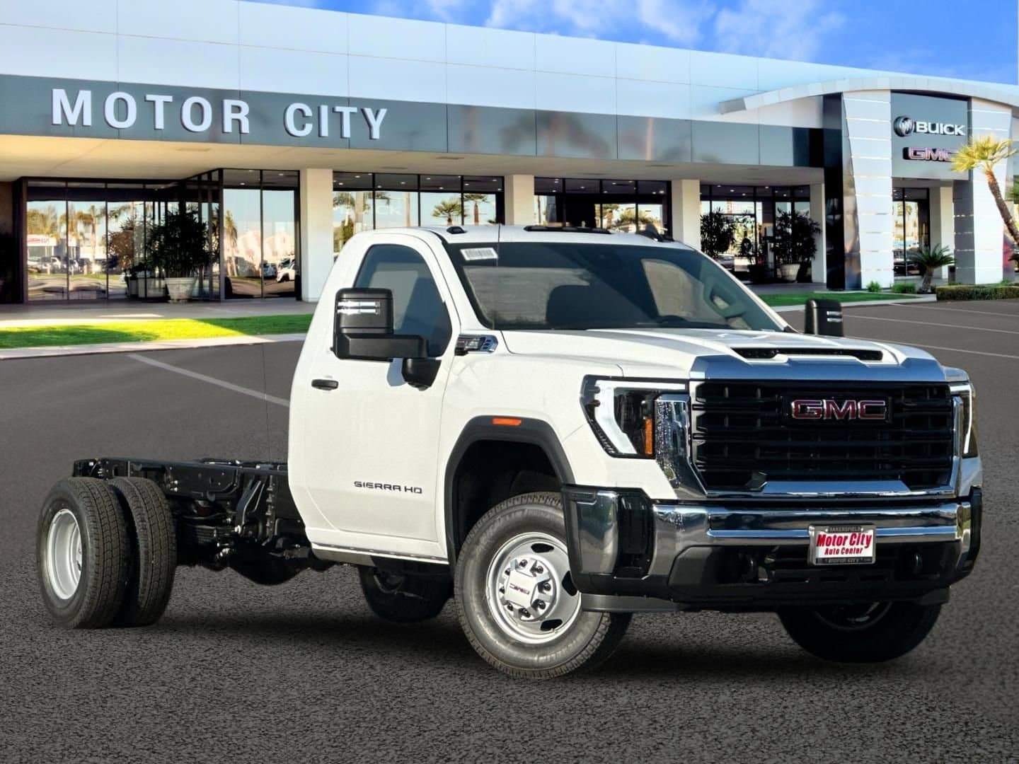 2026 GMC Sierra 3500 Chassis Cab Pro's photo
