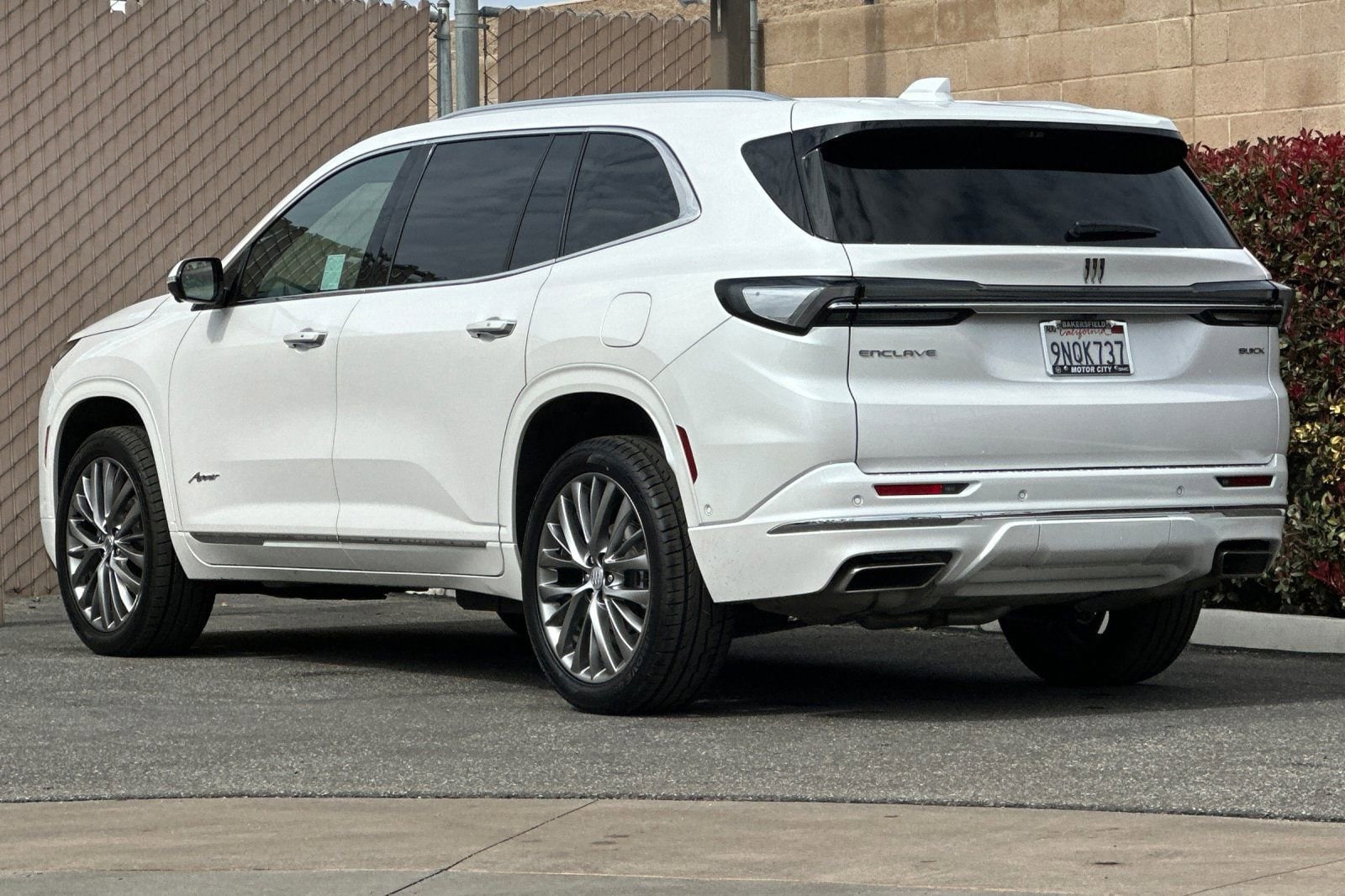2025 Buick Enclave Avenir photo 5