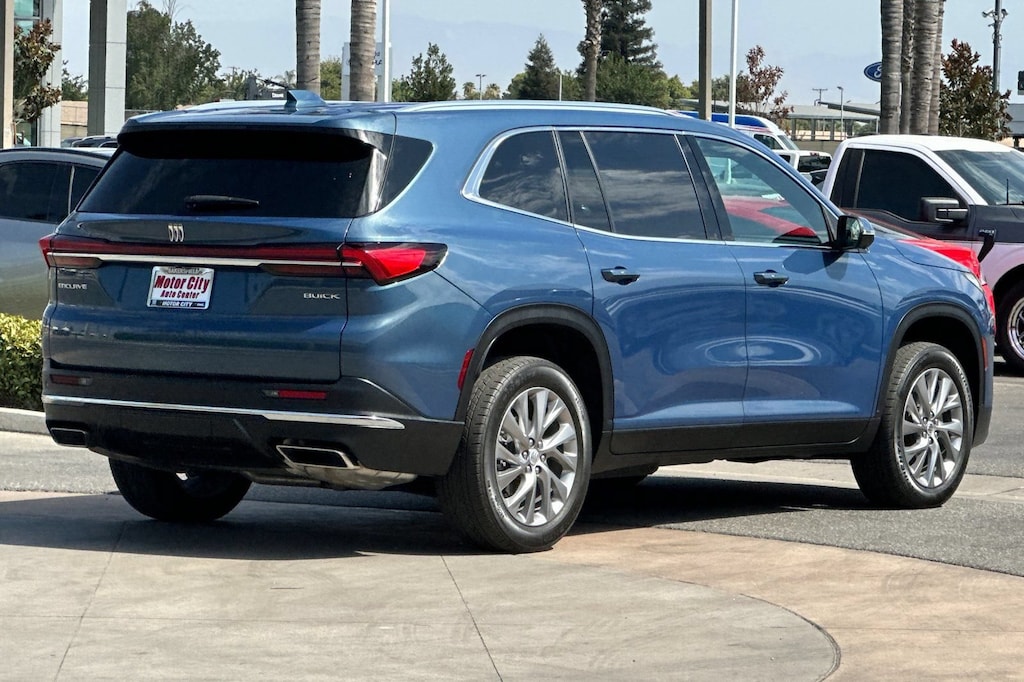 Used 2025 Buick Enclave Preferred SUV