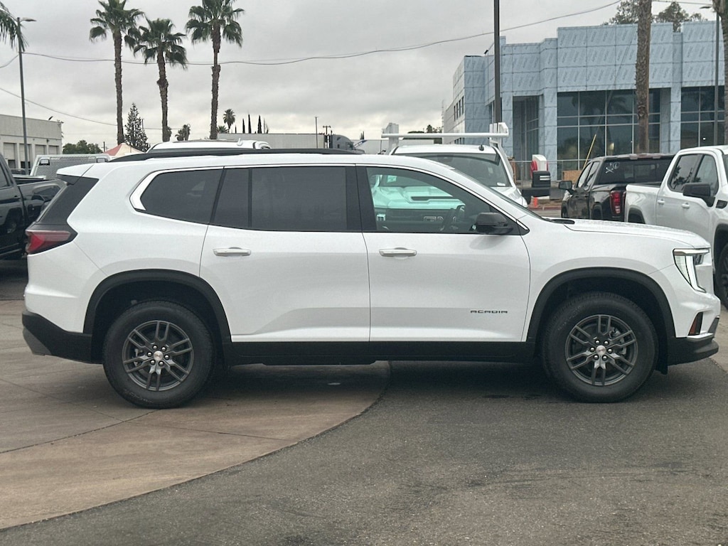 Used 2026 GMC Acadia Elevation SUV