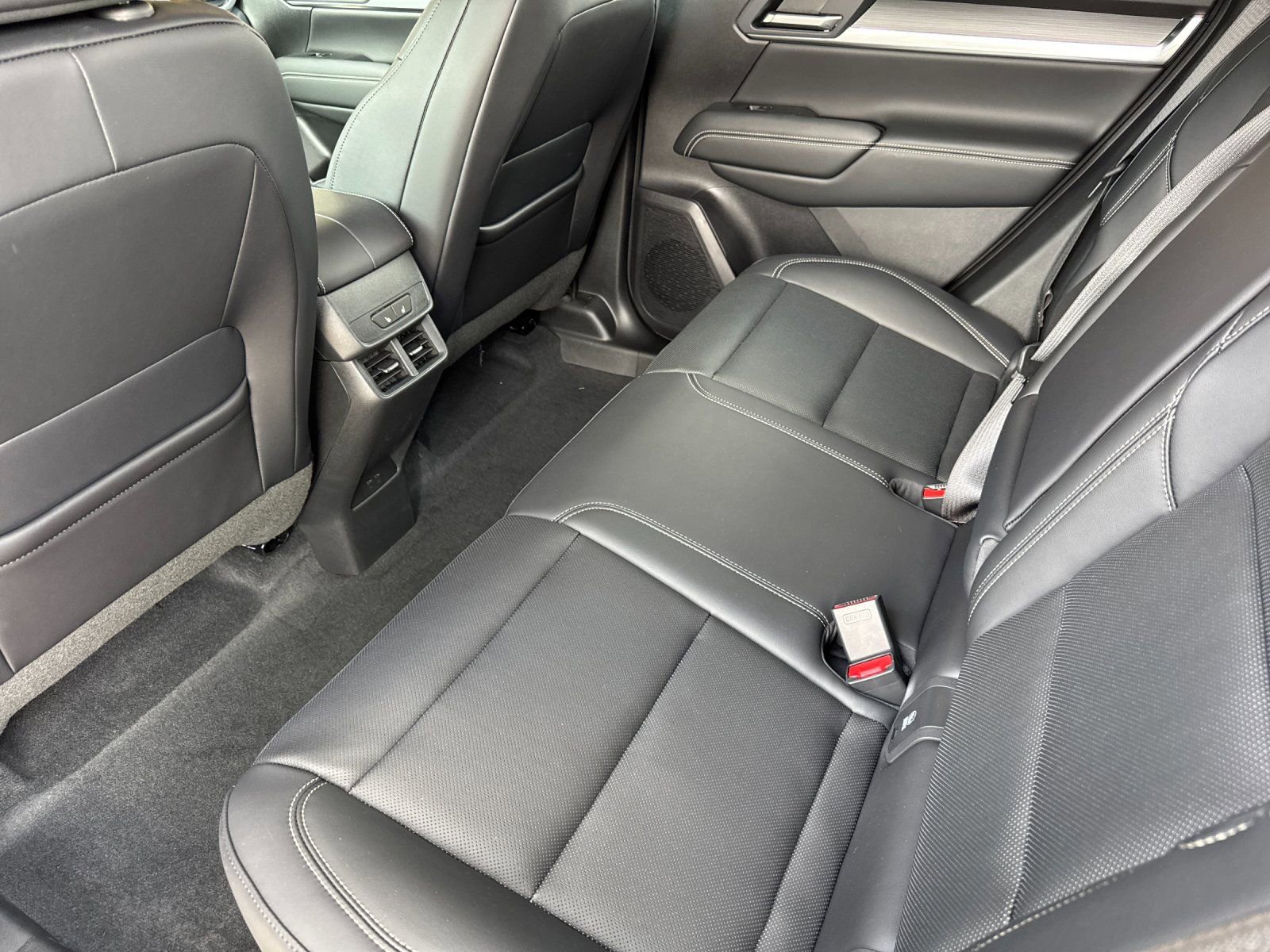 2026 GMC Terrain Elevation - Photo 11