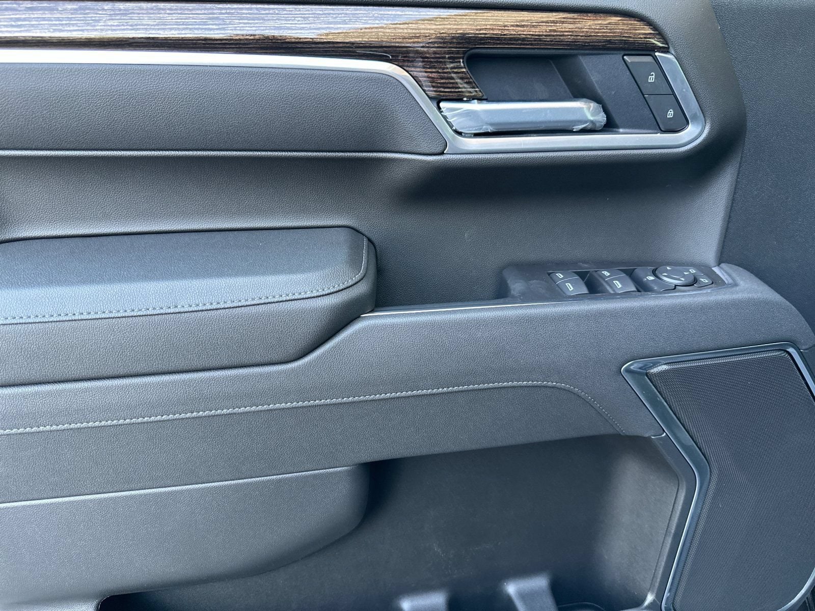 2026 GMC Sierra 1500 Elevation - Photo 10