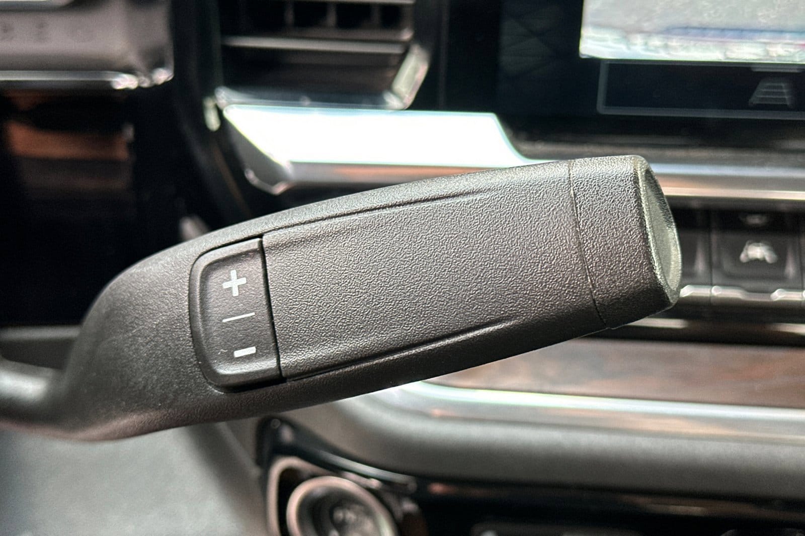 2025 GMC Sierra 1500 SLT - Photo 21