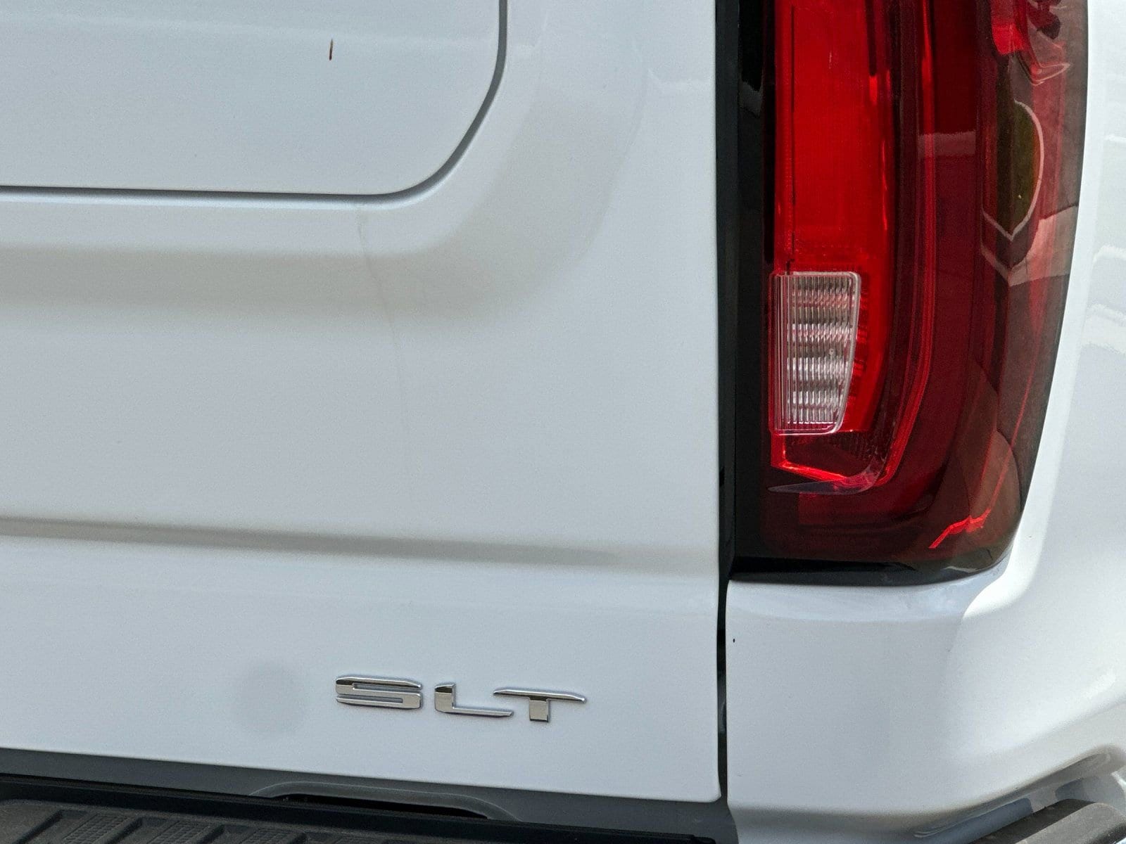 2026 GMC Sierra 1500 SLT - Photo 25