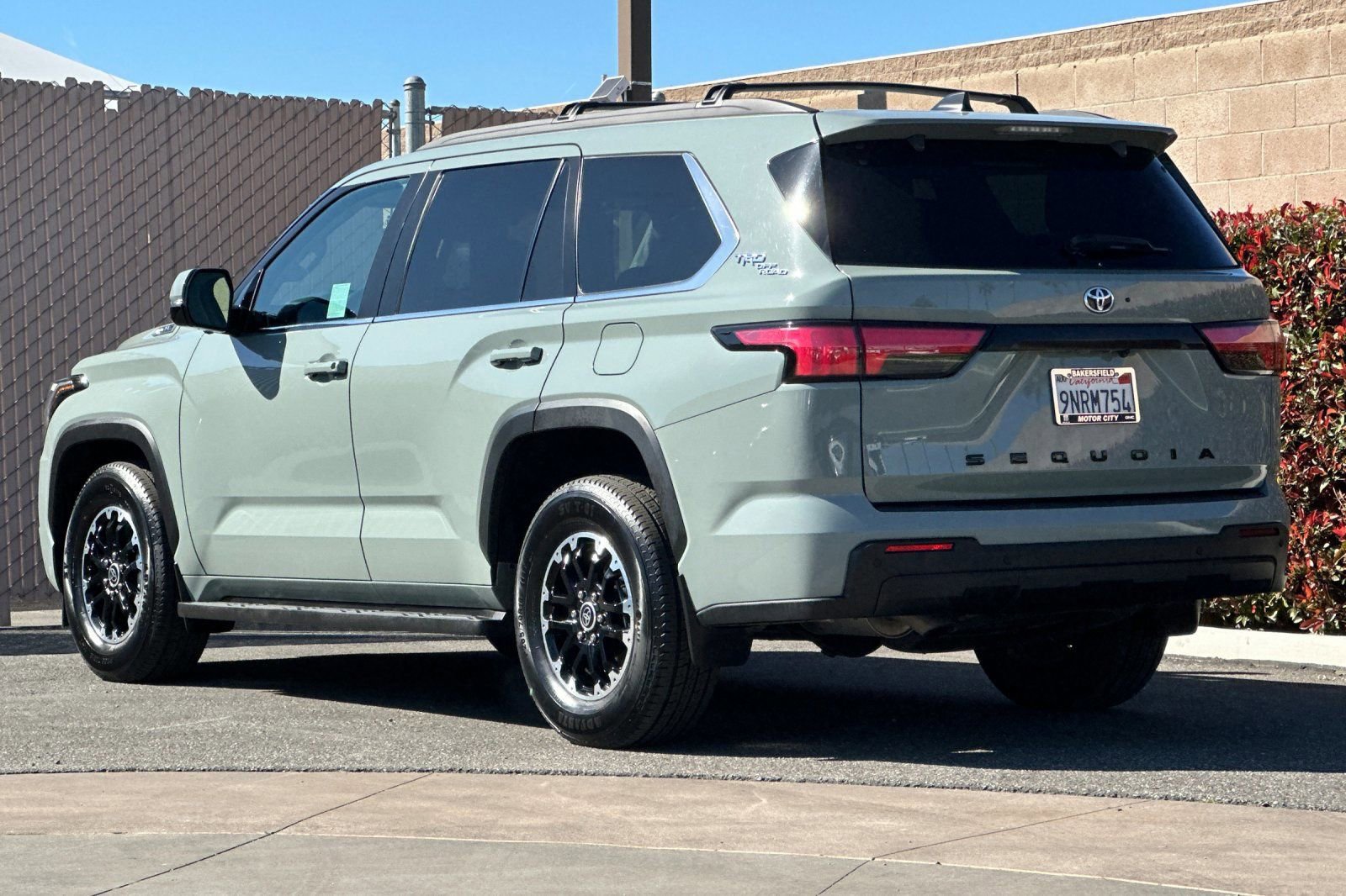 2024 Toyota Sequoia SR5 photo 5