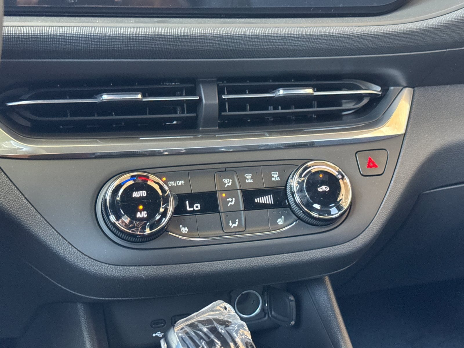 2026 Buick Envista Preferred - Photo 17