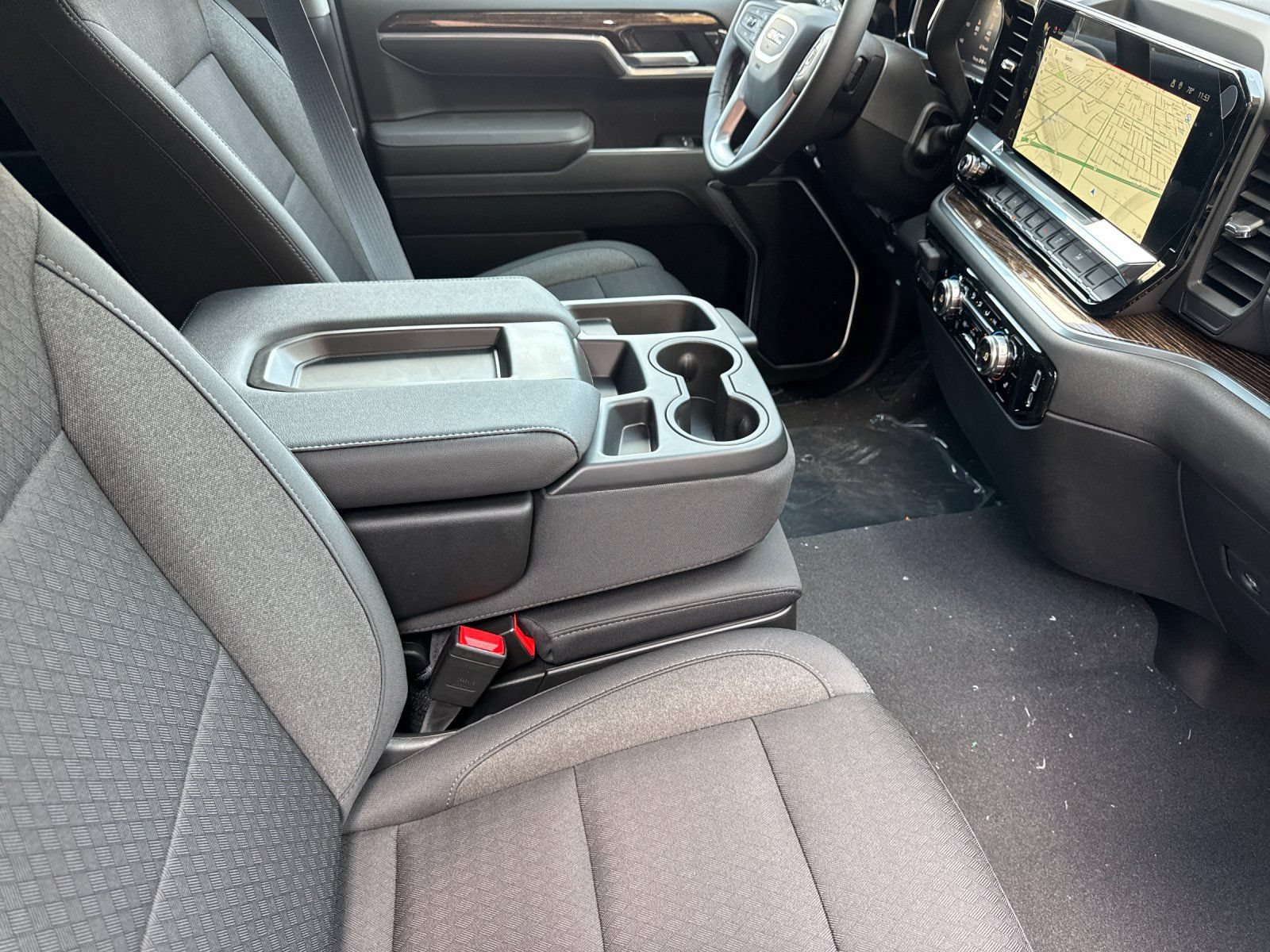 2026 GMC Sierra 1500 SLE - Photo 14