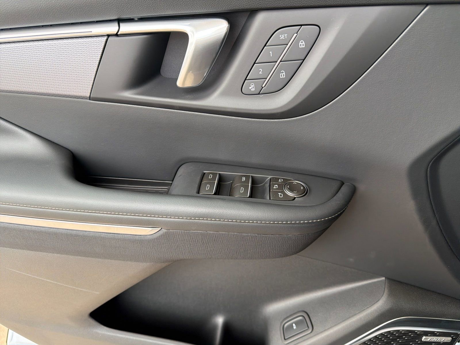 2026 Buick Enclave Sport Touring - Photo 10