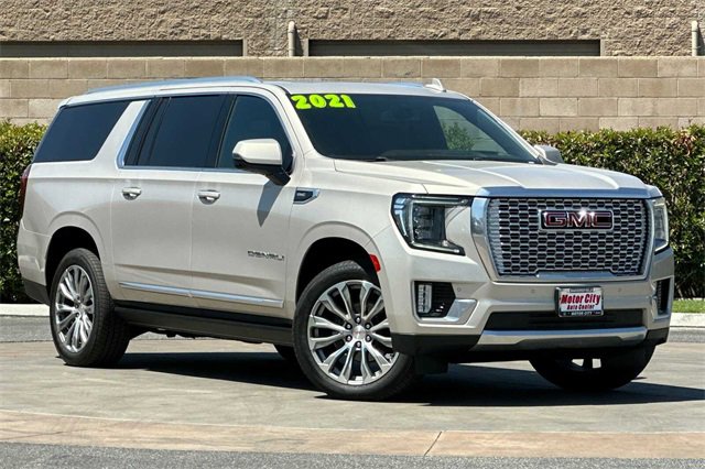 Used 2021 GMC Yukon XL Denali with VIN 1GKS2JKL0MR408133 for sale in Bakersfield, CA