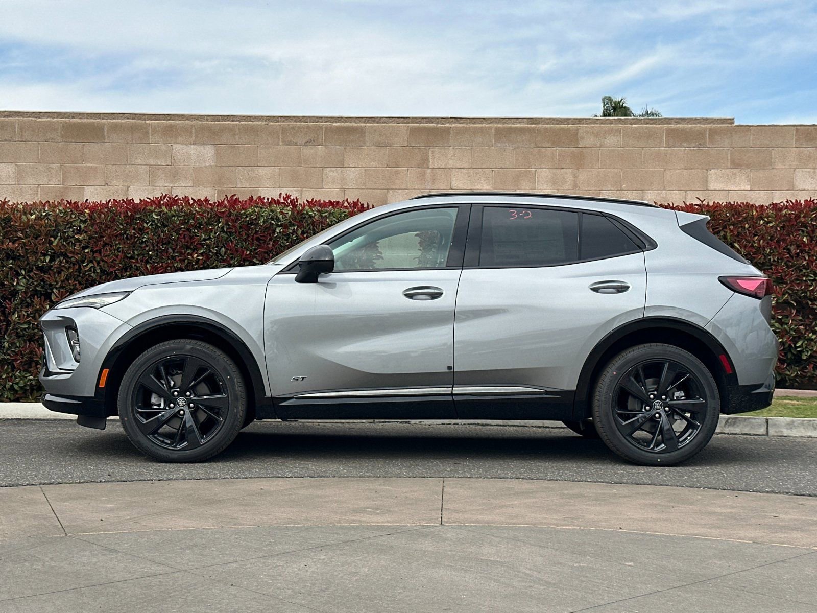 2026 Buick Envision Sport Touring photo 5