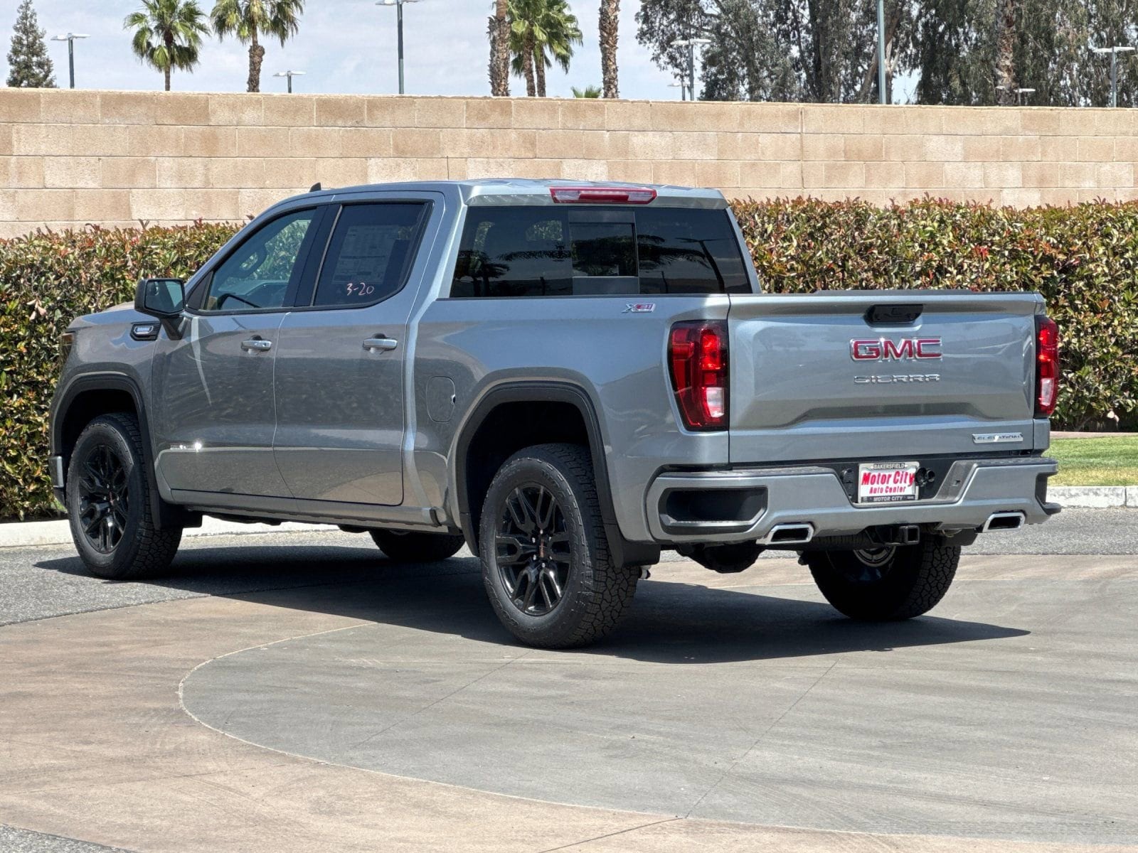 2026 GMC Sierra 1500 Elevation photo 4
