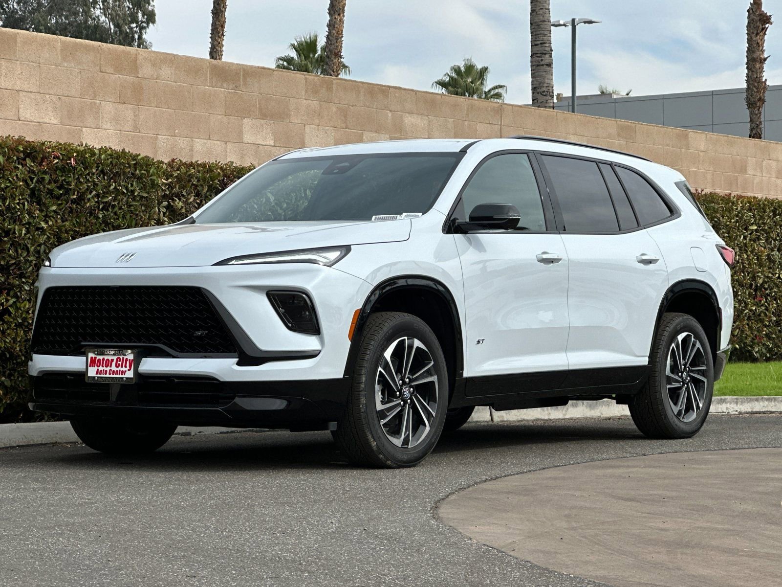 2026 Buick Enclave Sport Touring photo 6