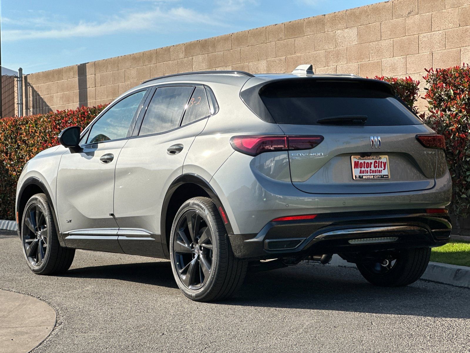 2026 Buick Envision Sport Touring photo 4