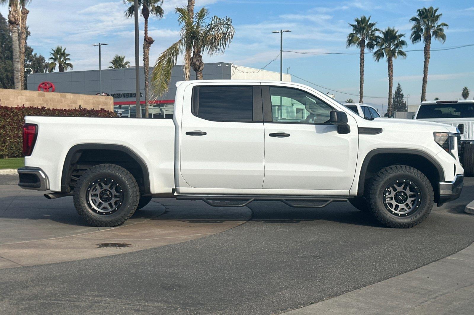2023 Gmc Sierra 1500 Pro photo 3