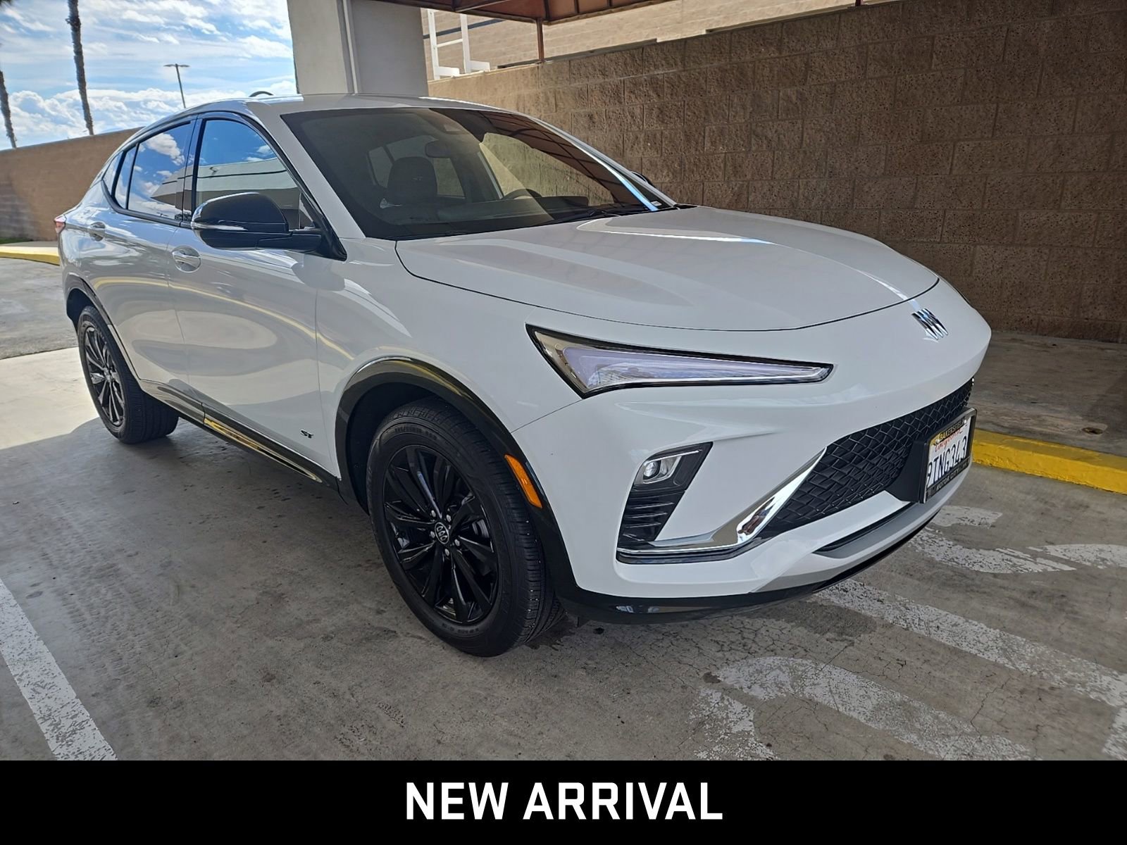 2025 Buick Envista Sport Touring photo 3