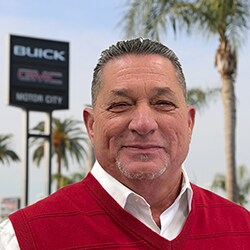 Staff member BILL LEEN from feff8fd4a3df