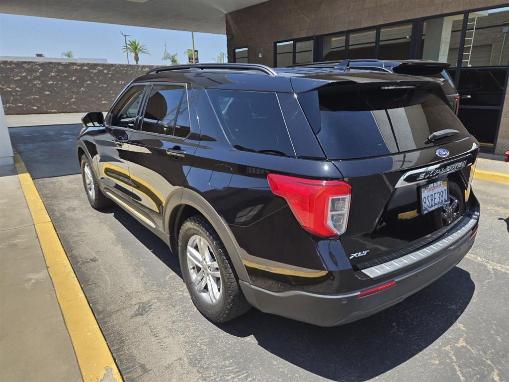 2020 Ford Explorer XLT photo 2