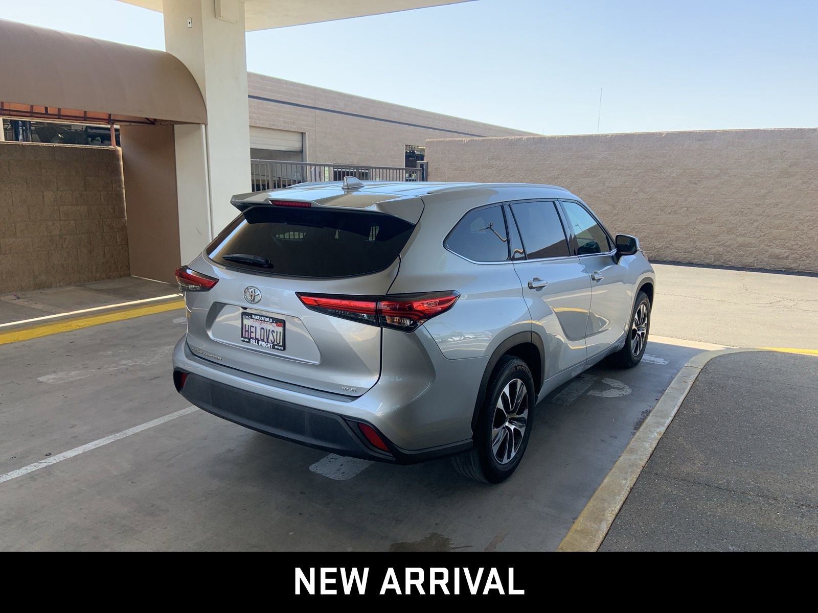 2022 Toyota Highlander XLE photo 4