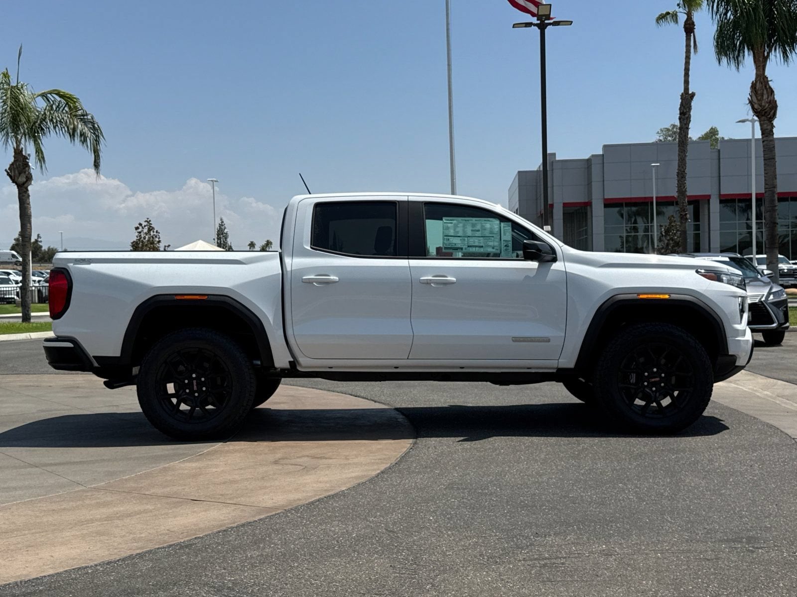 2026 GMC Canyon Elevation - Photo 2