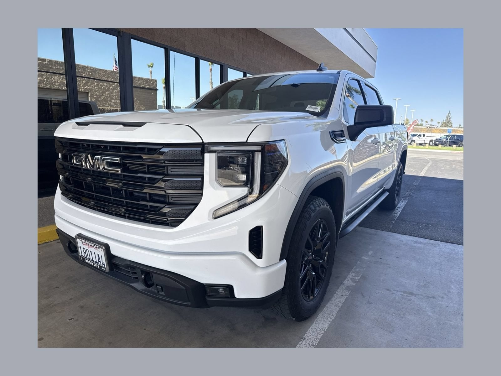 2024 GMC Sierra 4WD Crew Cab Short Box Elevation's photo