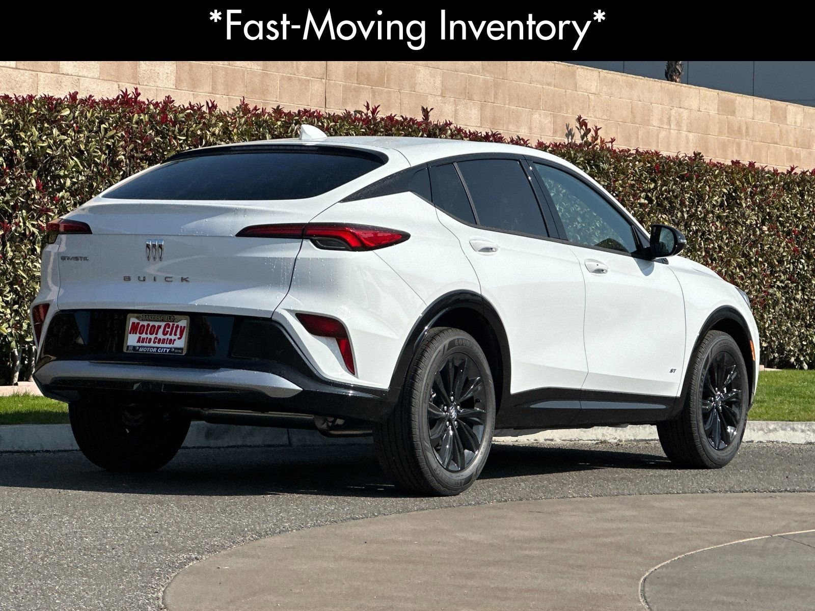 2026 Buick Envista Sport Touring photo 2