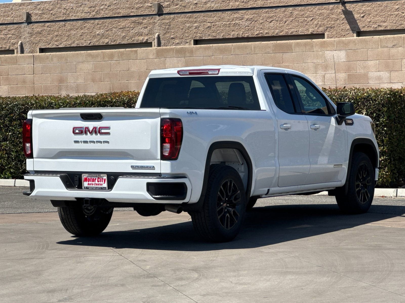 2026 GMC Sierra 1500 Elevation photo 2