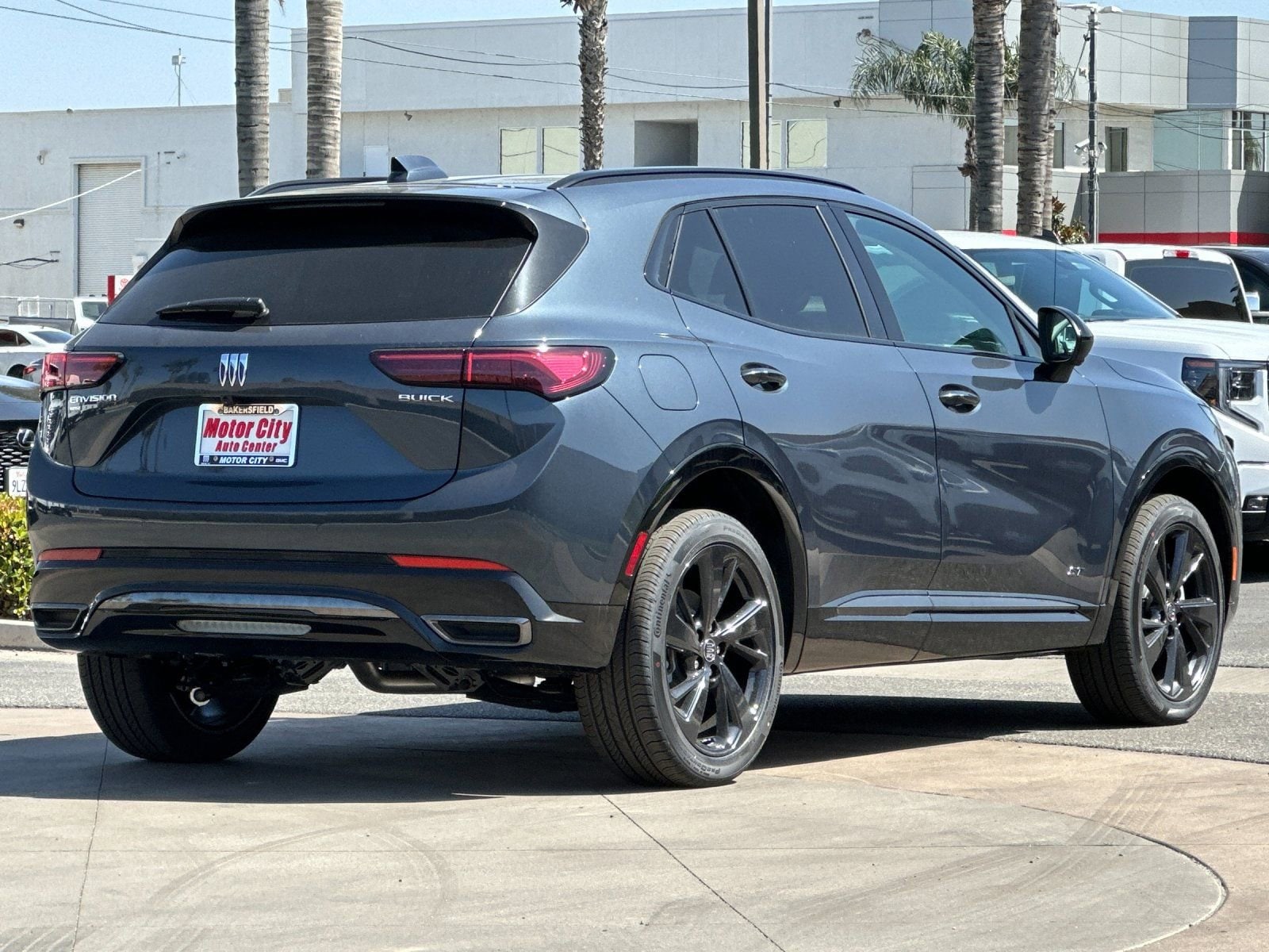 2026 Buick Envision Sport Touring photo 2