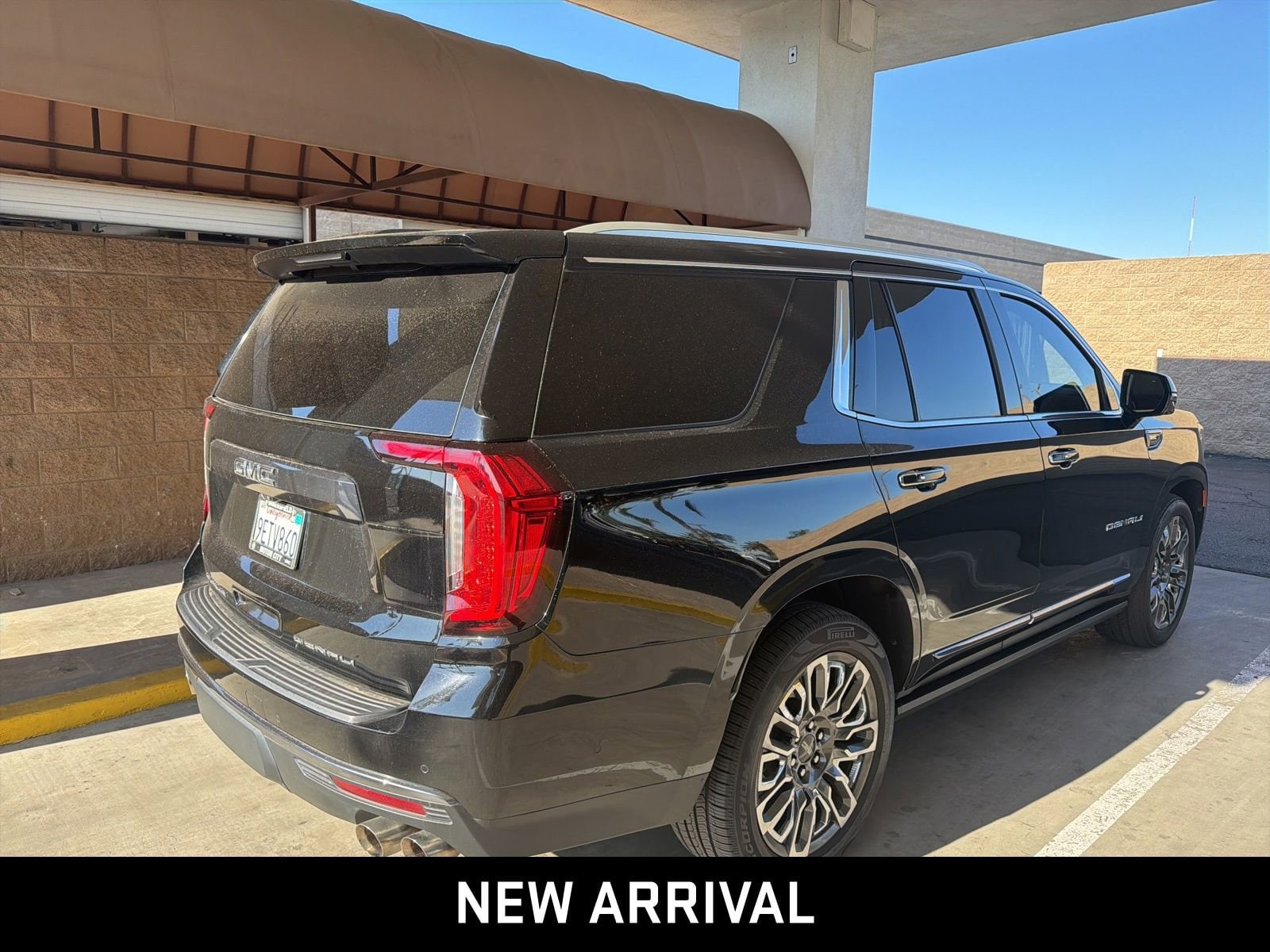 2023 GMC Yukon Denali Ultimate photo 3