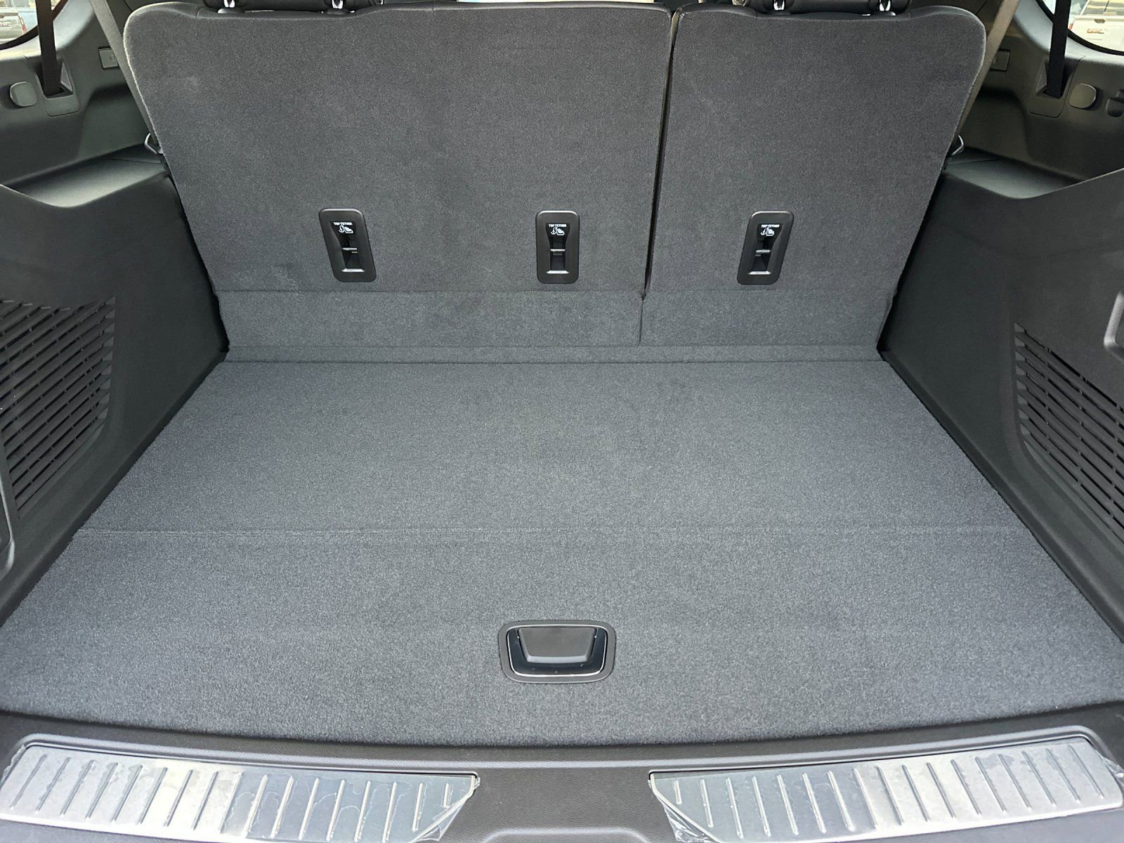 2026 GMC Yukon XL Denali - Photo 15