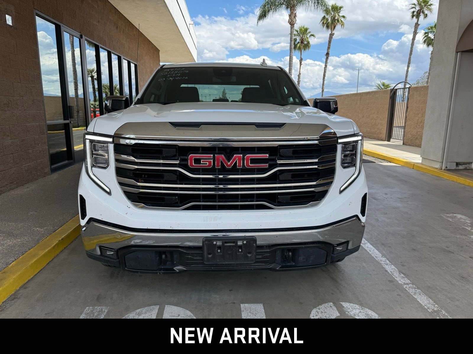 2025 GMC Sierra 1500 SLT photo 6