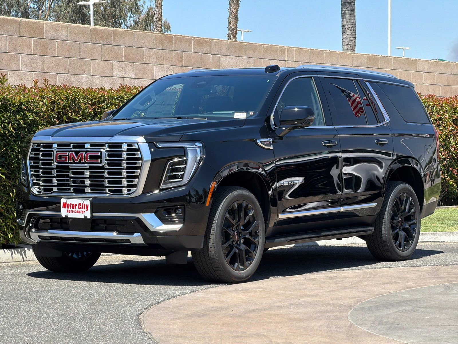 2026 GMC Yukon Denali - Photo 7