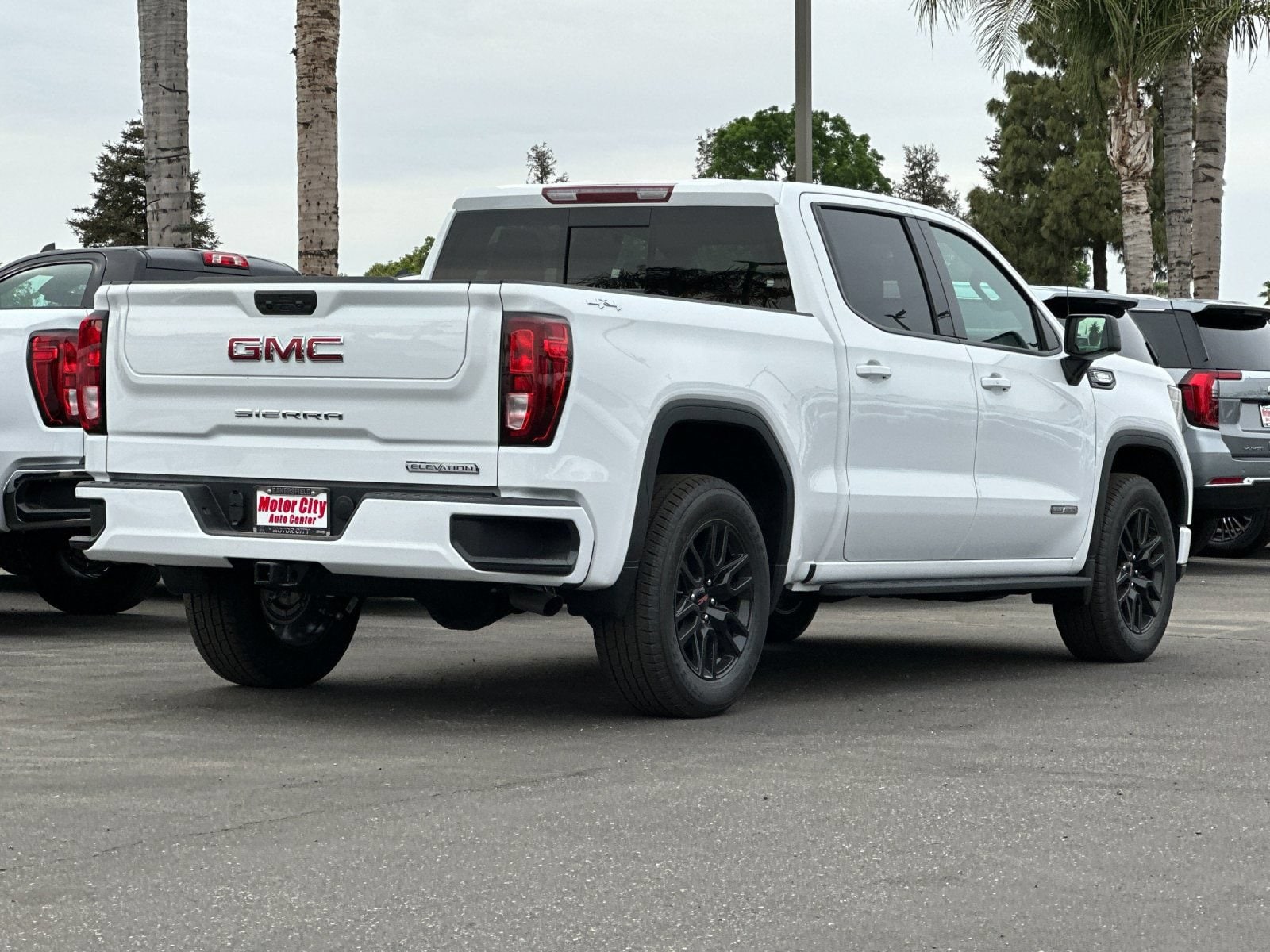 2026 GMC Sierra 1500 Elevation - Photo 3
