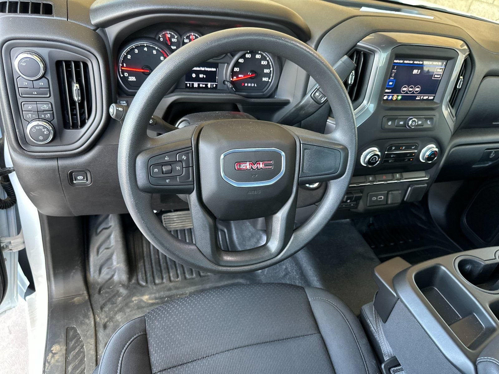 2025 GMC Sierra 3500HD Pro - Photo 13