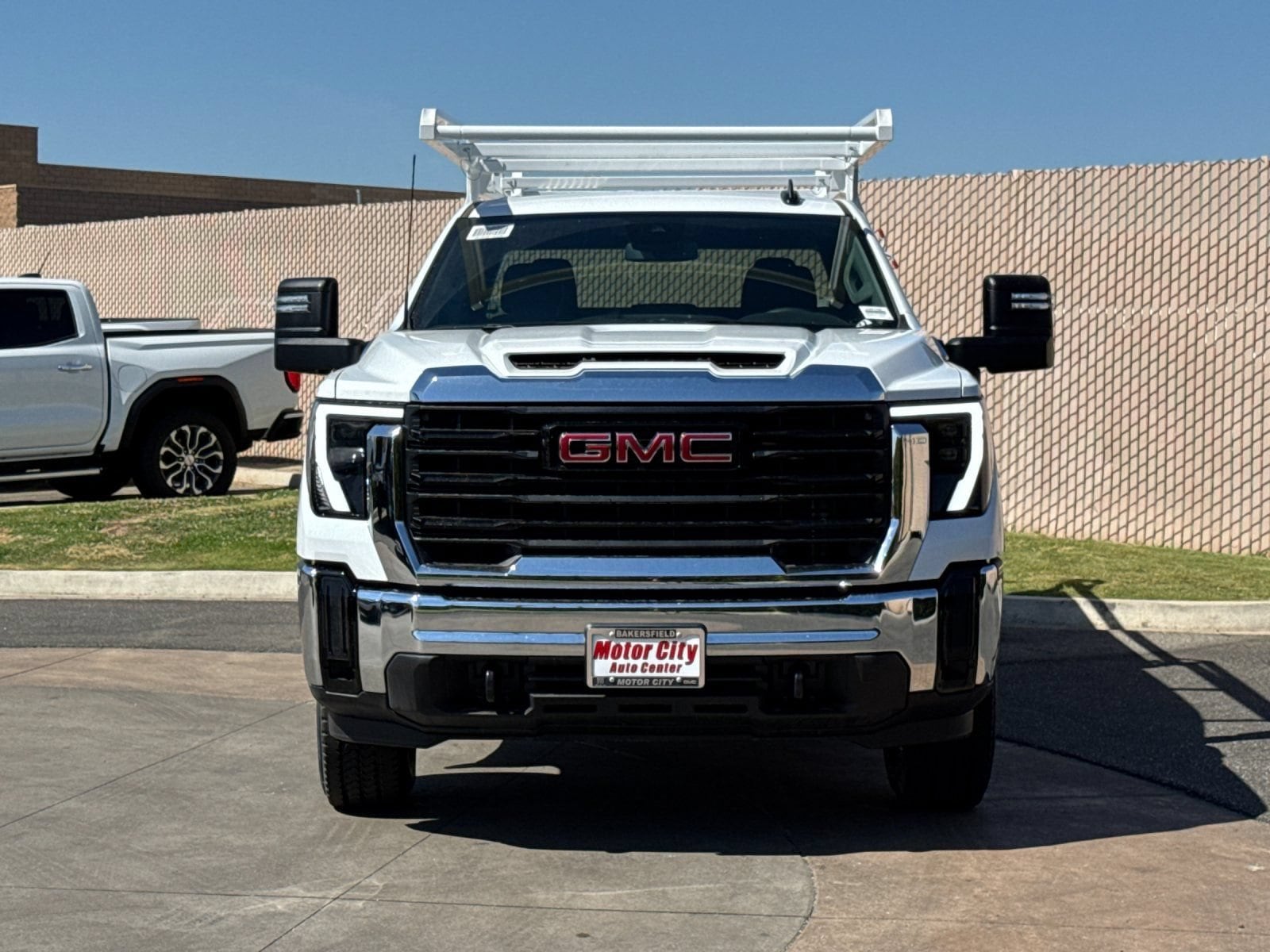 2026 GMC Sierra 2500HD Pro - Photo 8