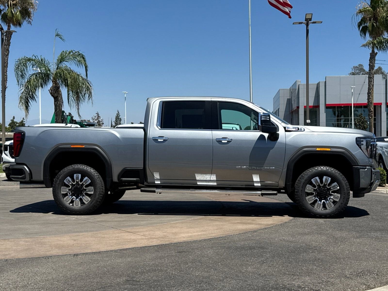 2026 GMC Sierra 2500HD Denali - Photo 2