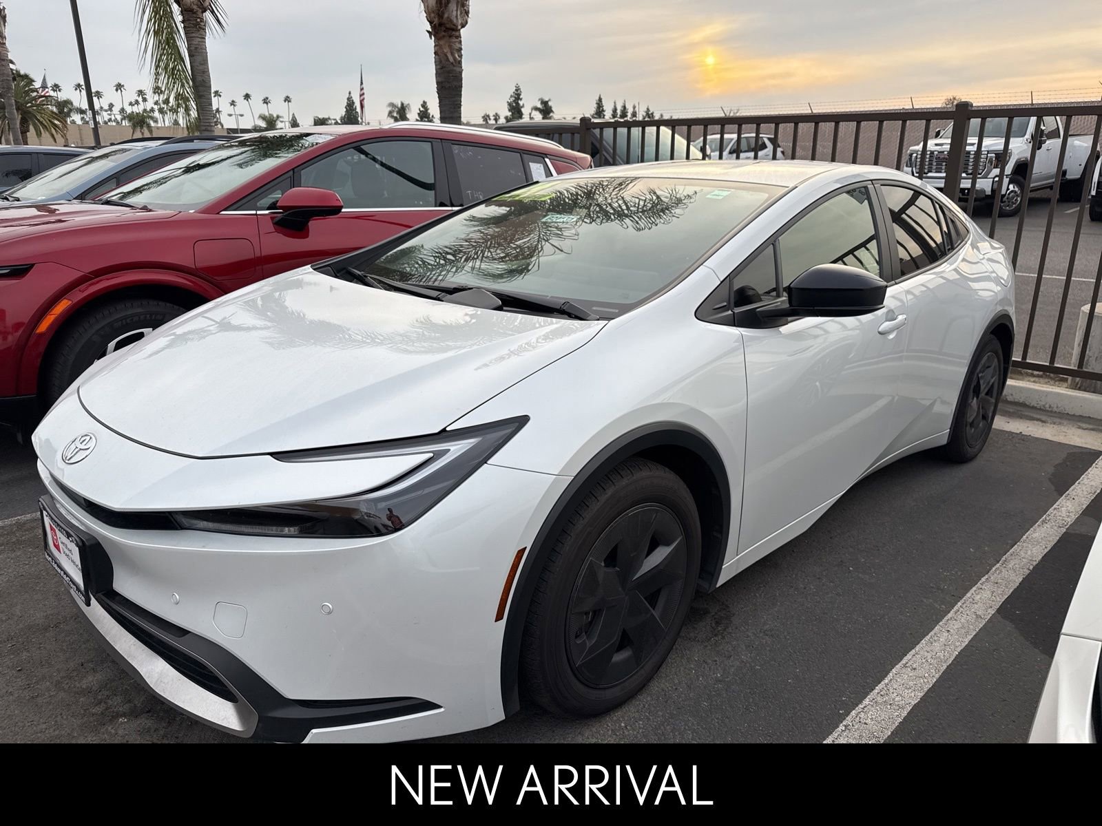 2024 Toyota Prius Prime SE's photo